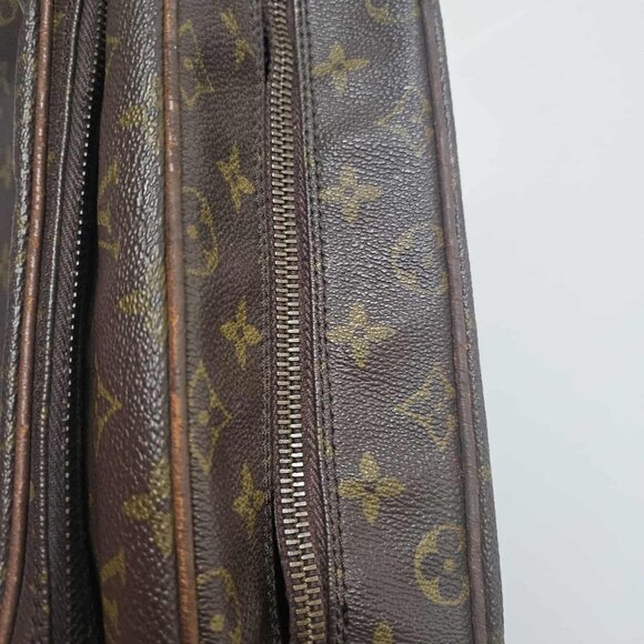 Louis Vuitton Nile Shoulder Bag Monogram - Picture 5 of 10